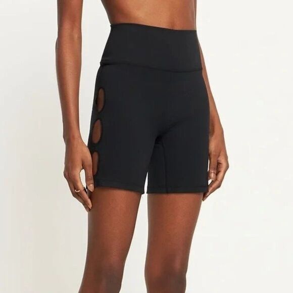 New WeWoreWhat Black Cut Out High Waist Biker Shorts Revolve, Size M - Picture 1 of 14